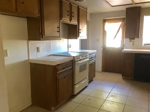4657 G Ave E, Lancaster, CA 93535 photo 8