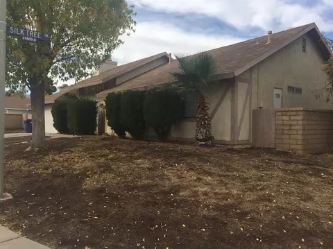 1745 Avenue R3 E, Palmdale, CA 93550 photo 3