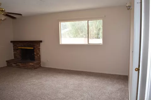 44205 11th St E, Lancaster, CA 93535 photo 5