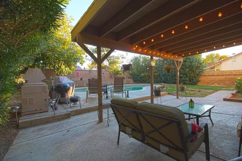 844 Avenue J9 E, Lancaster, CA 93535 photo 16