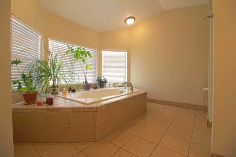 844 Avenue J9 E, Lancaster, CA 93535 photo 13