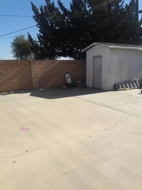 1489 Joanne Ave E, Pixley, CA 93256 photo 5