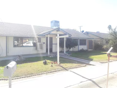 1489 Joanne Ave E, Pixley, CA 93256 photo 1