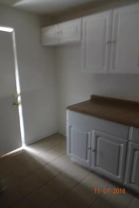 45142 Cedar Ave, Lancaster, CA 93534 photo 8