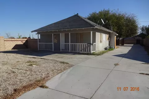 45142 Cedar Ave, Lancaster, CA 93534 photo 2