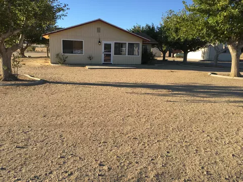 18160 Avenue E4 W, Lancaster, CA 93536 photo 2