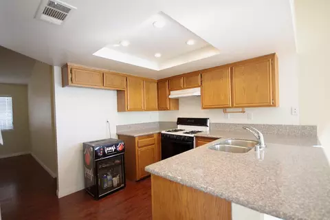 45858 Picadilly St, Lancaster, CA 93534 photo 3