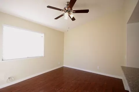 45858 Picadilly St, Lancaster, CA 93534 photo 4