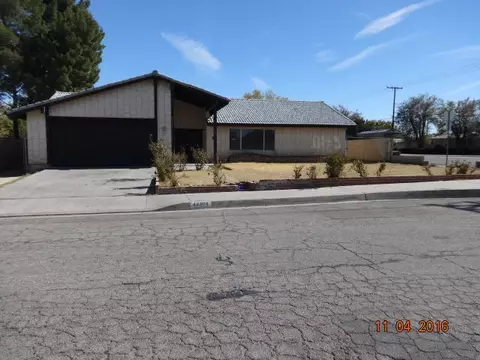 44404 3rd St E, Lancaster, CA 93535 photo 1
