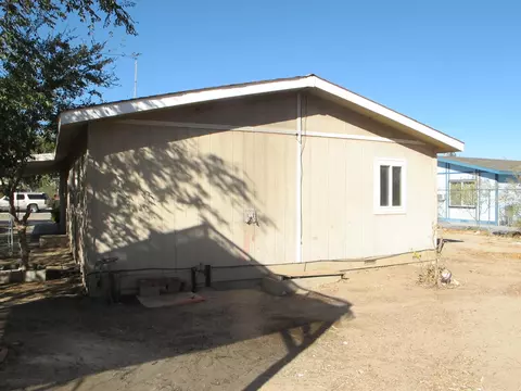 19031 Dennis St, Adelanto, CA 92301 photo 3