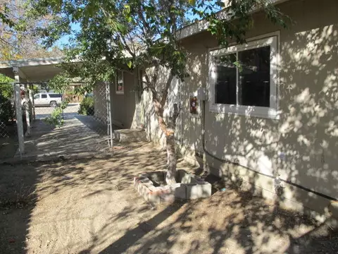 19031 Dennis St, Adelanto, CA 92301 photo 4