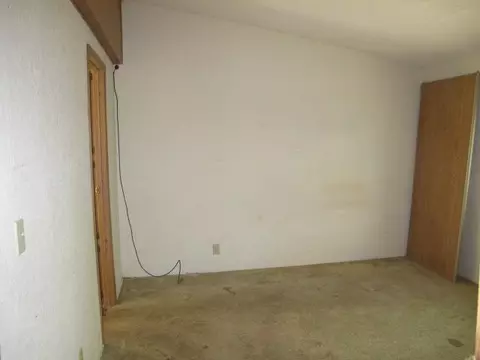 19031 Dennis St, Adelanto, CA 92301 photo 19