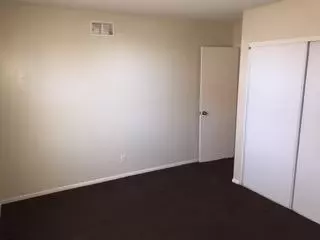37430 4th St, Palmdale, CA 93550 photo 4