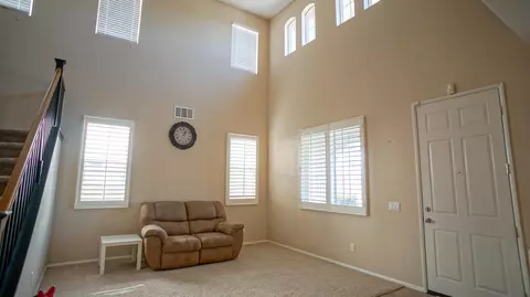 43641 46th St W, Lancaster, CA 93536 photo 3