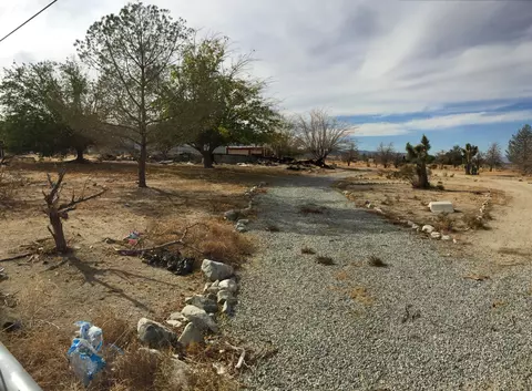 33349 167th St E, Llano, CA 93544 photo 1