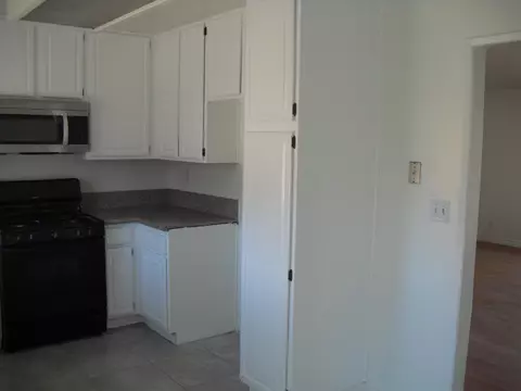 36737 Fiddleneck Ct, Palmdale, CA 93550 photo 4