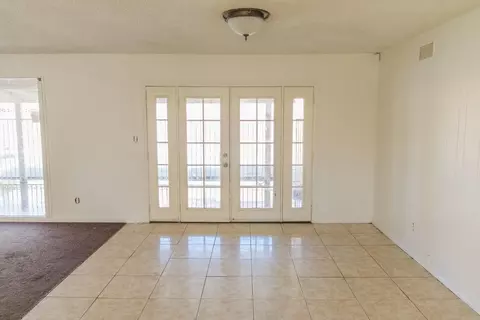 44267 11th St E, Lancaster, CA 93535 photo 5