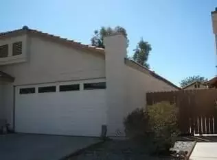 37437 37th St E, Palmdale, CA 93550 photo 2