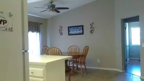37437 37th St E, Palmdale, CA 93550 photo 8