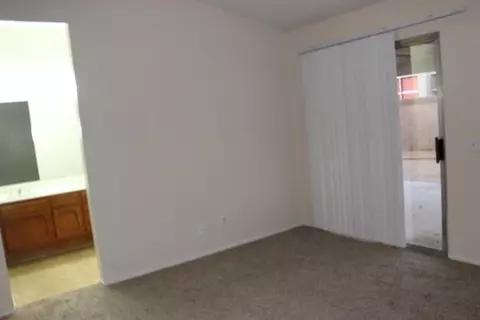 629 Ivesbrook St E, Lancaster, CA 93535 photo 19
