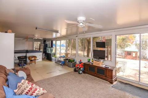 39000 161st St E, Palmdale, CA 93591 photo 21