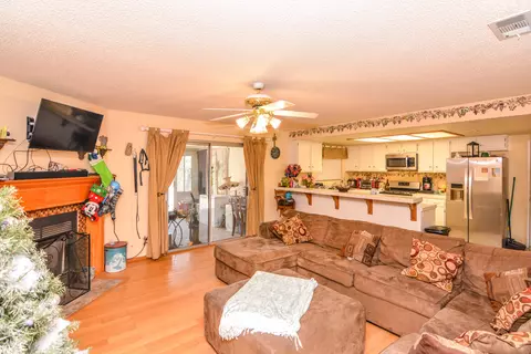 39000 161st St E, Palmdale, CA 93591 photo 12