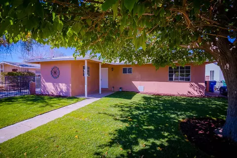 38503 36th St E, Palmdale, CA 93550 photo 3