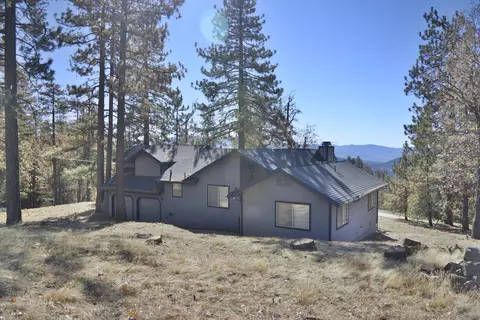 29501 Goldspike Rd, Tehachapi, CA 93561 photo 2