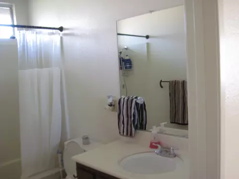 6813 Hemp Ct, Quartz Hill, CA 93536 photo 5