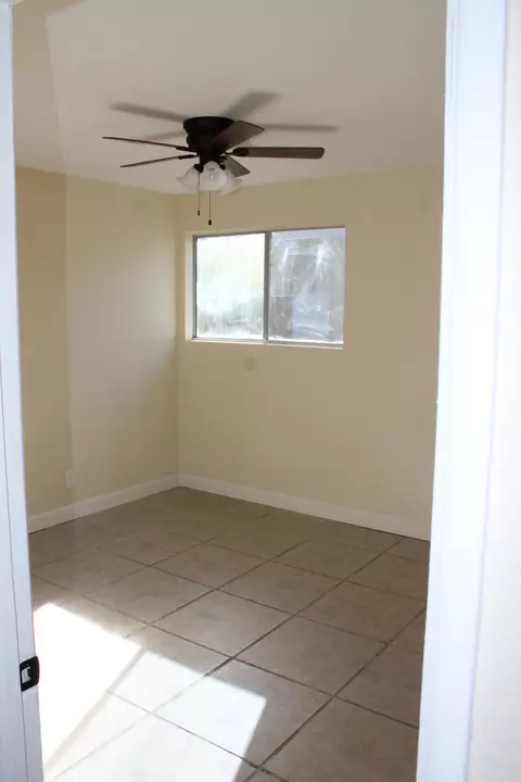 44372 3rd St E, Lancaster, CA 93535 photo 8