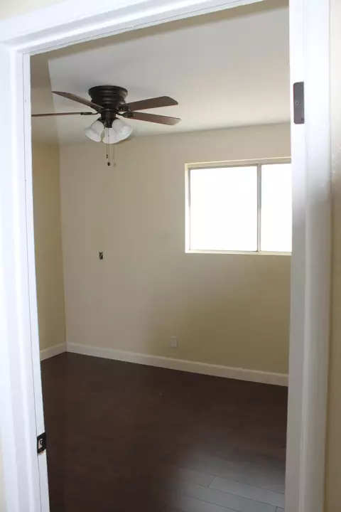 44372 3rd St E, Lancaster, CA 93535 photo 9