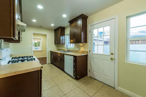 38320 16th St E St E, Palmdale, CA 93550 photo 8