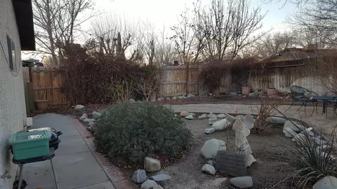 2759 Newgrove St E, Lancaster, CA 93535 photo 8