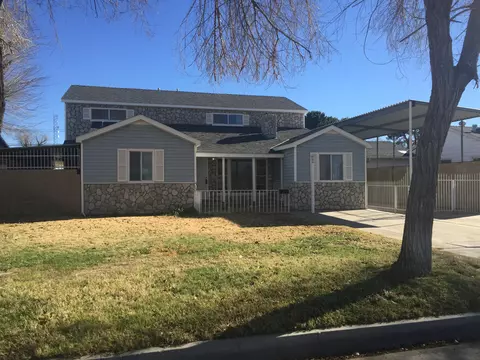 44934 Kingtree Ave W, Lancaster, CA 93534 photo 2