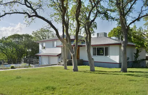 21508 Sunnybrook Dr, Tehachapi, CA 93561 photo 2