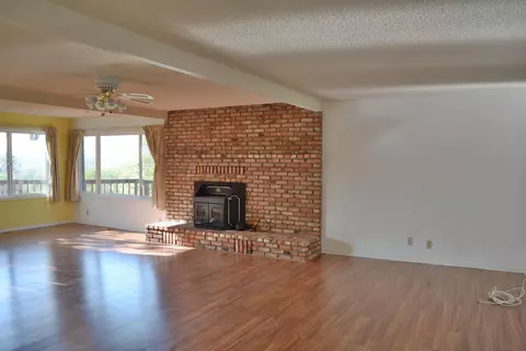 21508 Sunnybrook Dr, Tehachapi, CA 93561 photo 5