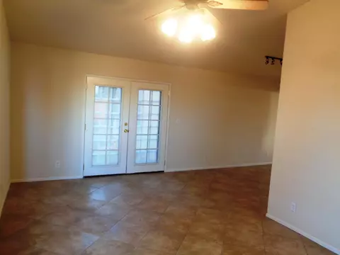 44640 Shadowcrest Dr, Lancaster, CA 93536 photo 12
