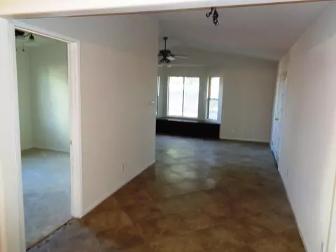 44640 Shadowcrest Dr, Lancaster, CA 93536 photo 10