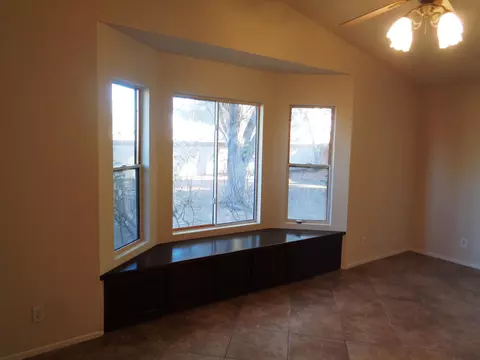 44640 Shadowcrest Dr, Lancaster, CA 93536 photo 11