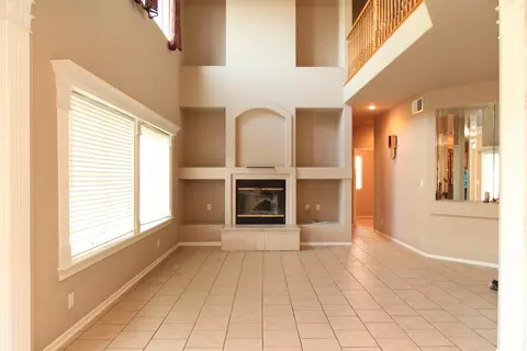 2801 Legends Way, Lancaster, CA 93536 photo 4