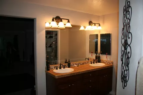 1748 Ivesbrook St E, Lancaster, CA 93535 photo 9
