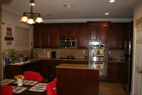 1748 Ivesbrook St E, Lancaster, CA 93535 photo 6