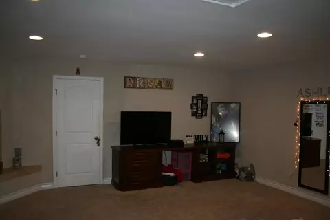 1748 Ivesbrook St E, Lancaster, CA 93535 photo 16