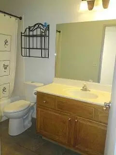 1614 Crestview Ct, Lancaster, CA 93535 photo 9