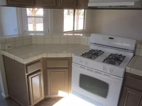 43339 Carpenter Dr, Lancaster, CA 93535 photo 9