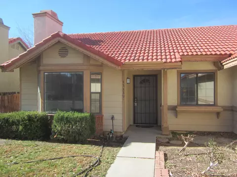 43339 Carpenter Dr, Lancaster, CA 93535 photo 3