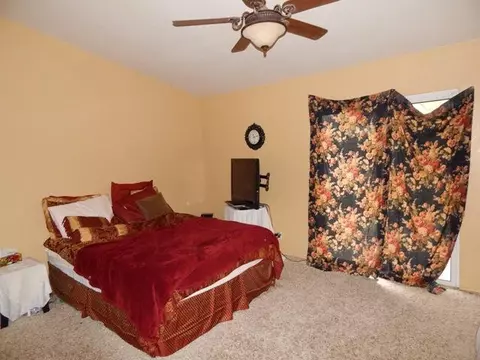 6244 Treehaven Ct, Lancaster, CA 93536 photo 11