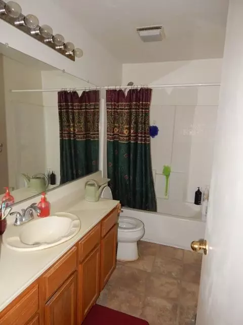 6244 Treehaven Ct, Lancaster, CA 93536 photo 7