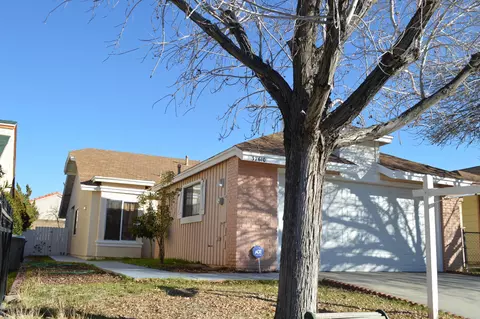 37610 Melton Ave, Palmdale, CA 93550 photo 1