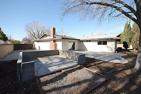 843 Oldfield St E, Lancaster, CA 93535 photo 18